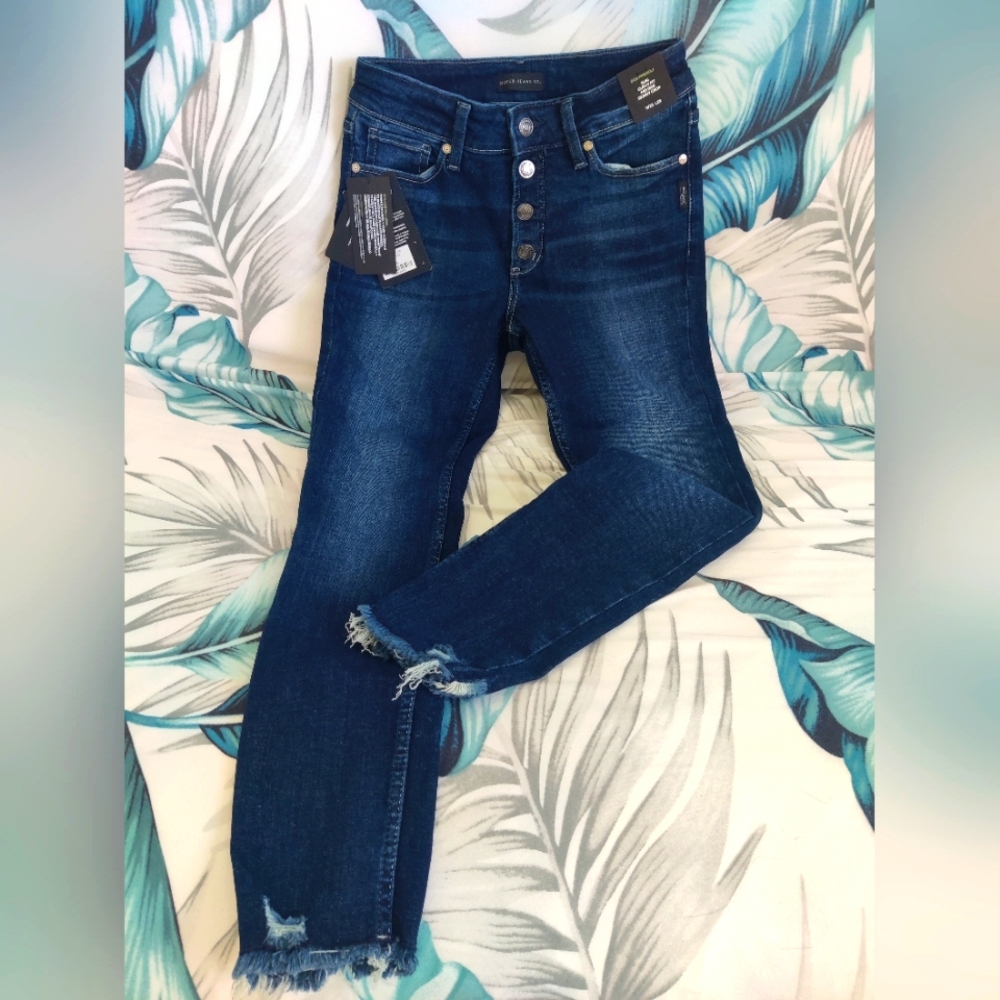 NWT Silver Jeans Suki Button Fly